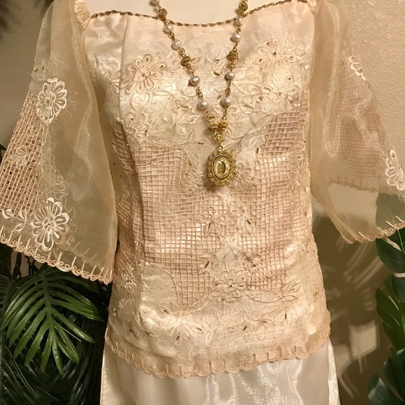Beautiful Cream Beige Kimona Gown with matching Alampay, 3 pcs. Ma. Clara Style - Picture 8 of 16